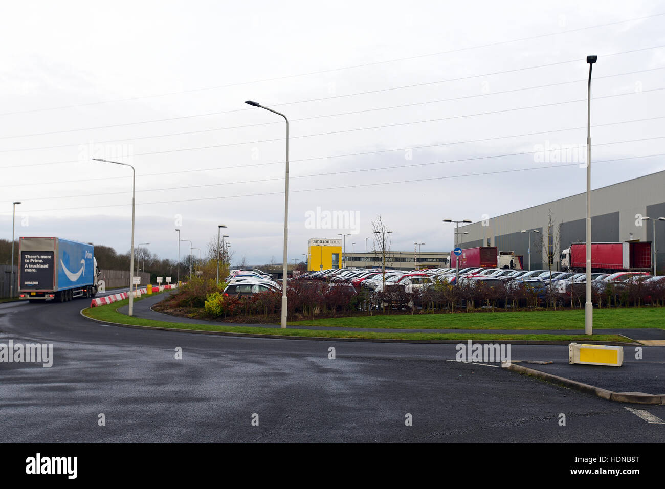 Dunfermline, Scotland, United Kingdom, 14, December, 2016. Retail giant Amazon's largest UK distribution centre in Dunfermline, Fife, which is facing criticism about working conditions following an undercover newspaper report, Credit:  Ken Jack / Alamy Live News Stock Photo