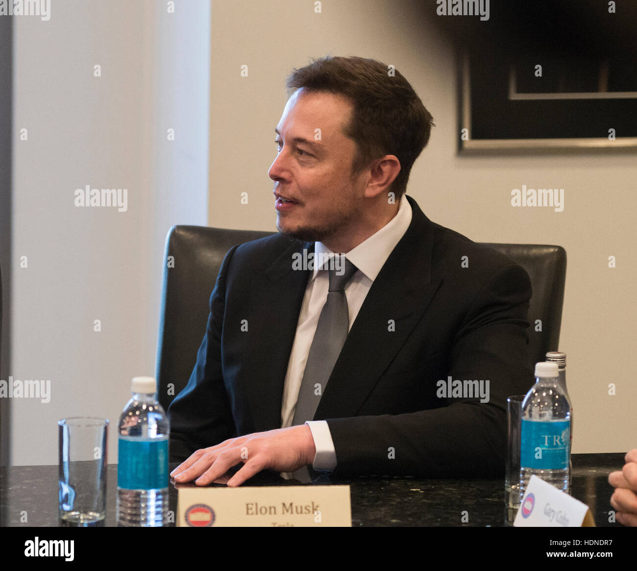 New York, USA. 14th December, 2016. Tesla CEO Elon Musk is seen at a meeting of technology leaders in the Trump Organization conference room at Trump Tower in New York, NY, USA on December 14, 2016. Credit: Albin Lohr-Jones/Pool via CNP /MediaPunch Credit:  MediaPunch Inc/Alamy Live News Stock Photo
