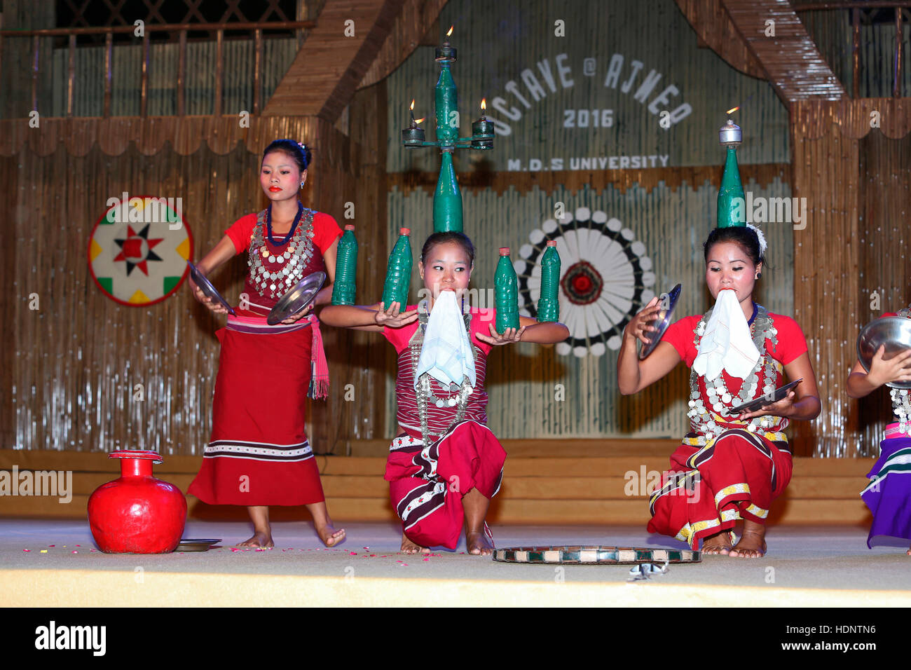 Tribal dance tripura india High Resolution Stock Photography and Images