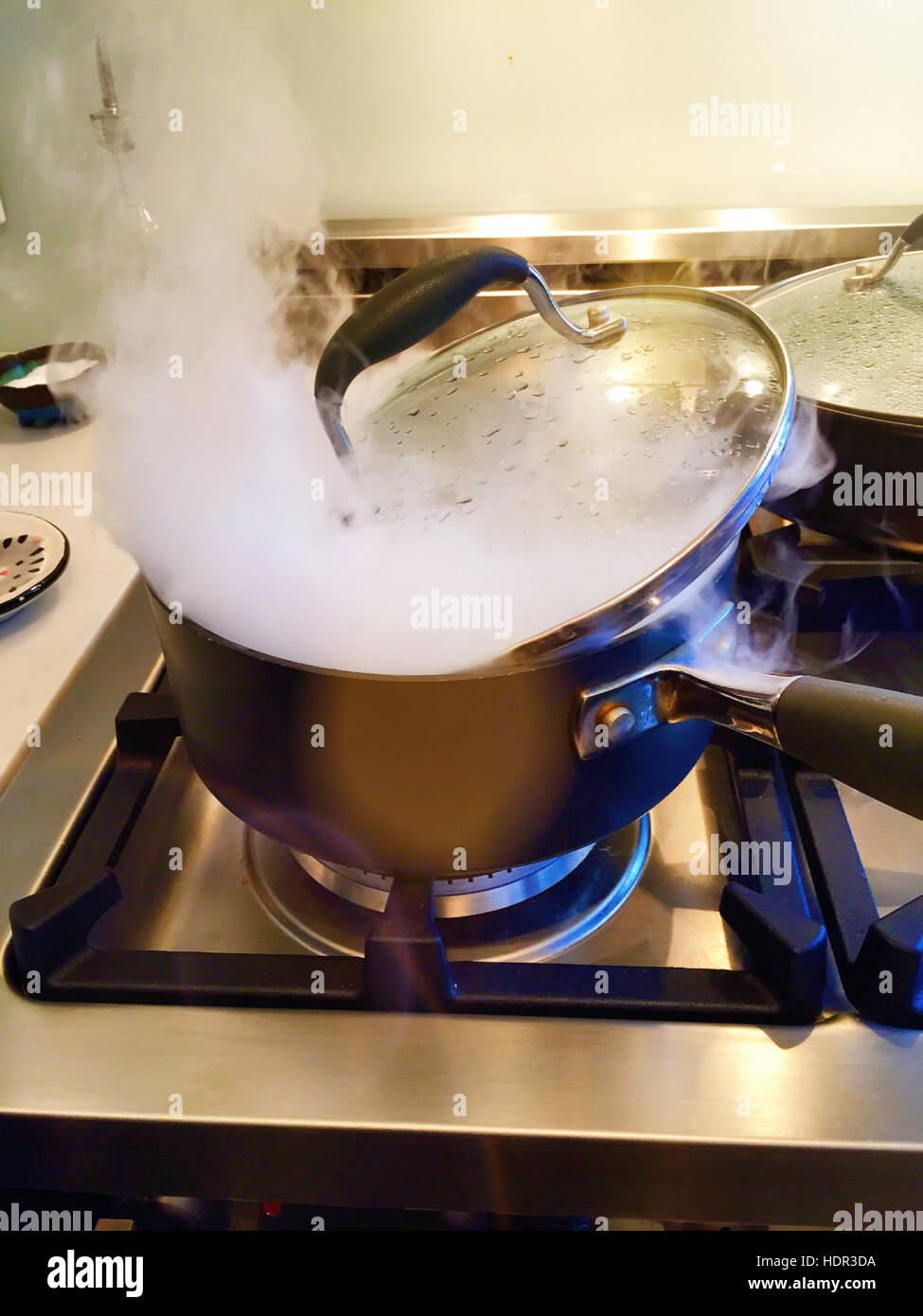 Stove stovetop hires stock photography and images Alamy