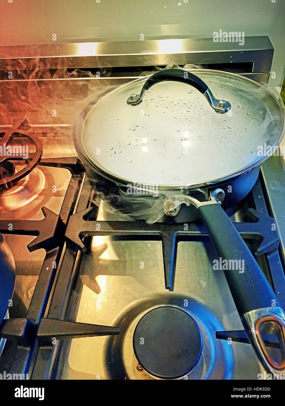 Boiling pot steam stove hires stock photography and images Alamy