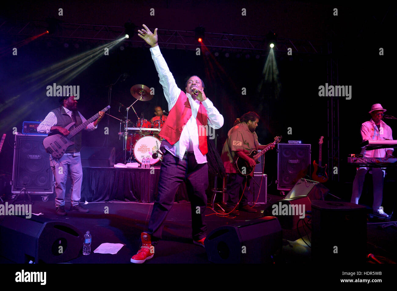 Inner Circle performing at the 16th Annual Footy's Bubbles and Bones