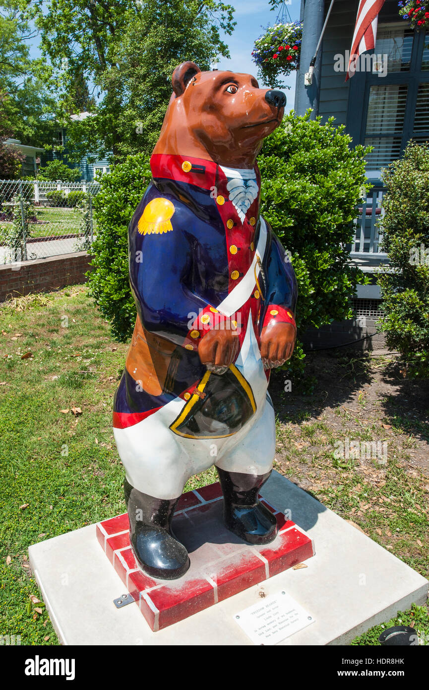 Bear statue hires stock photography and images Alamy