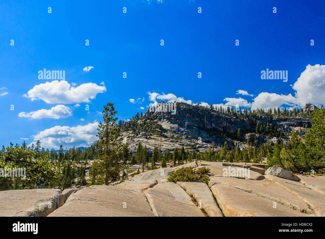 Tioga Pass is a mountain pass in the Sierra Nevada mountains. State Route 120 runs through it, and serves as the eastern entry point for Yosemite Nati Stock Photo