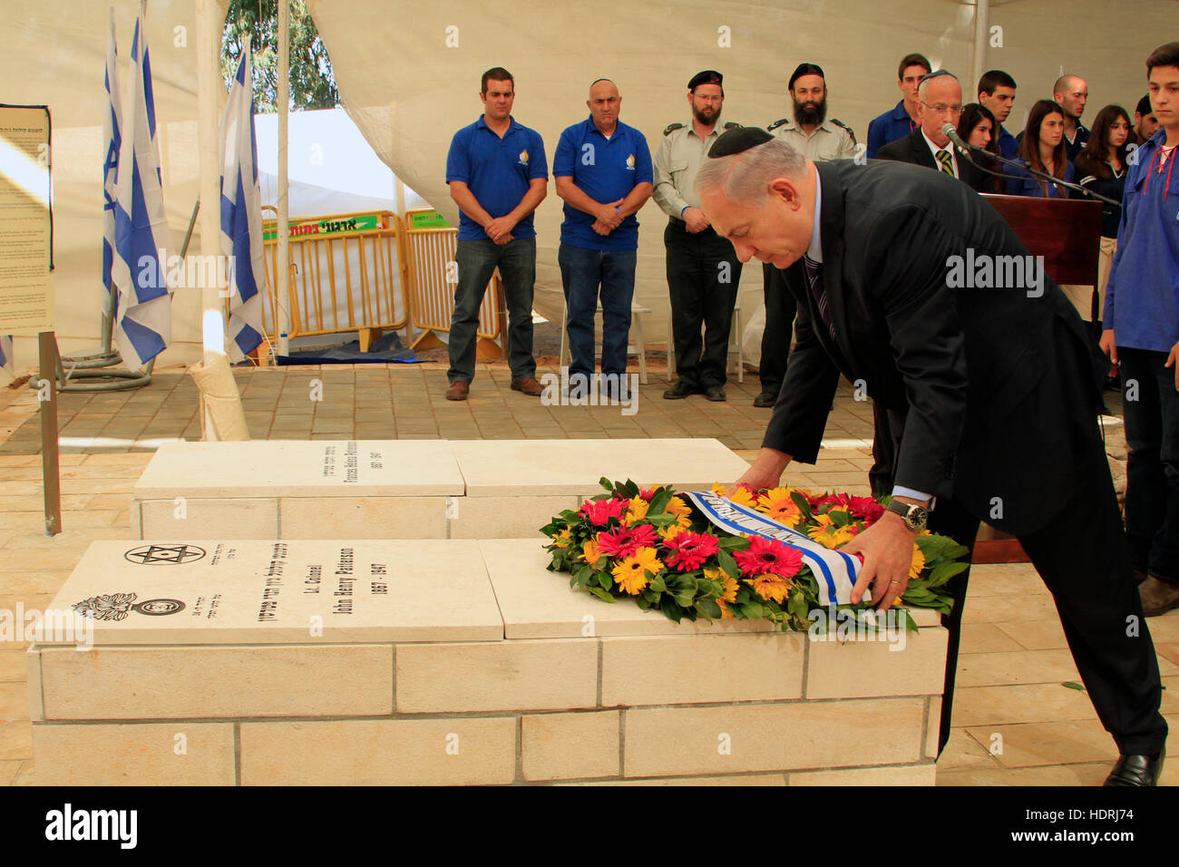 Israel, Prime Minister Benjamin Netanyahu laying a wreath on the tomb of Lieutenant Colonel John Henry Patterson Stock Photo