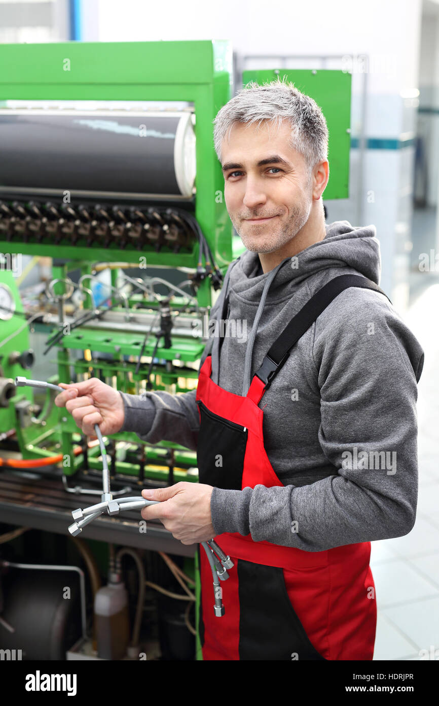 repair injection pumps. Tester pressure injectors. Regeneration injectors. Injector