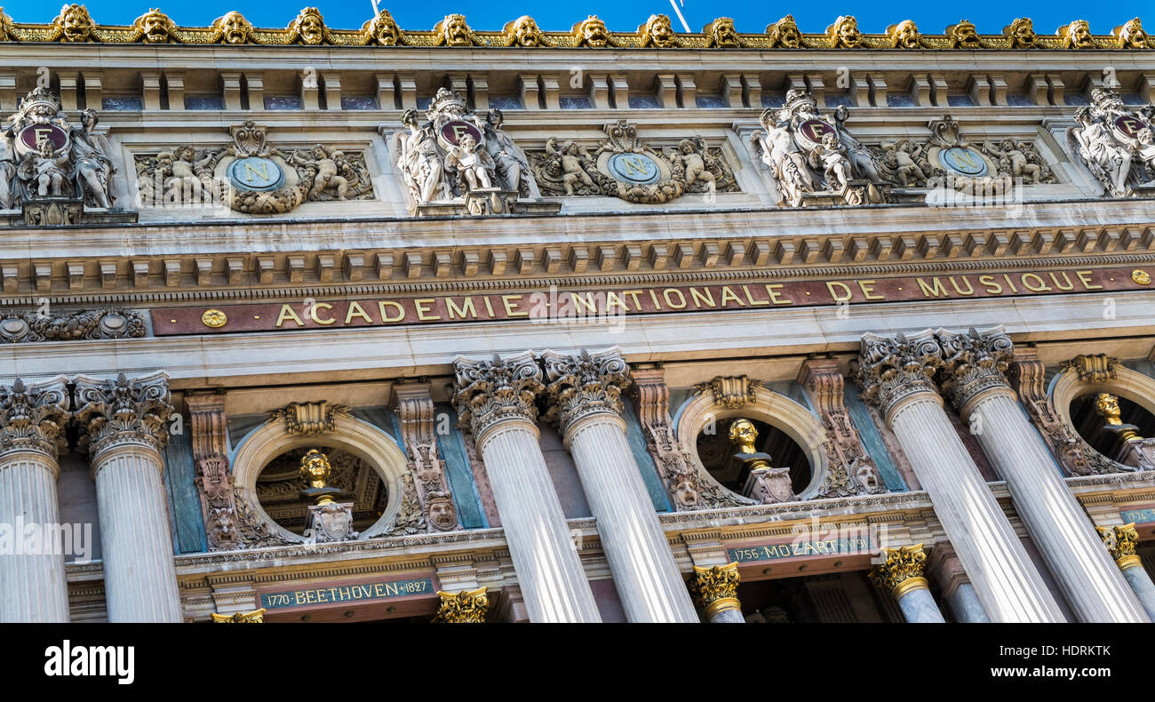 paris opera, opera garnier, facade Stock Photo - Alamy