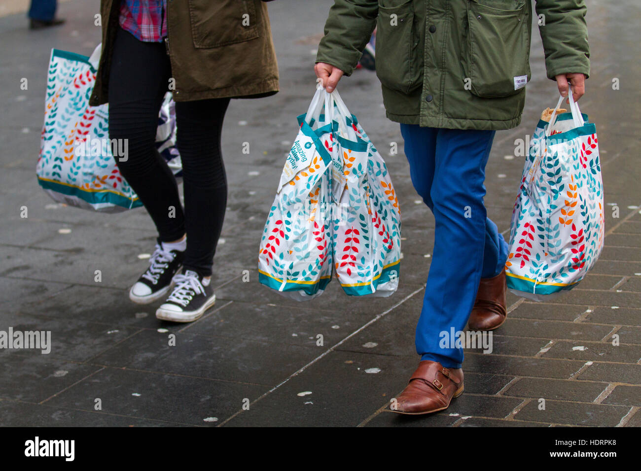Pounland reusable, recycle, recycling, reusable, shopping, consumerism