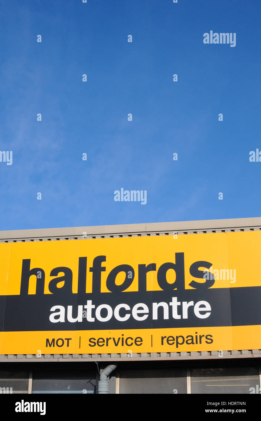 Halfords AutoCentre sign Stock Photo Alamy