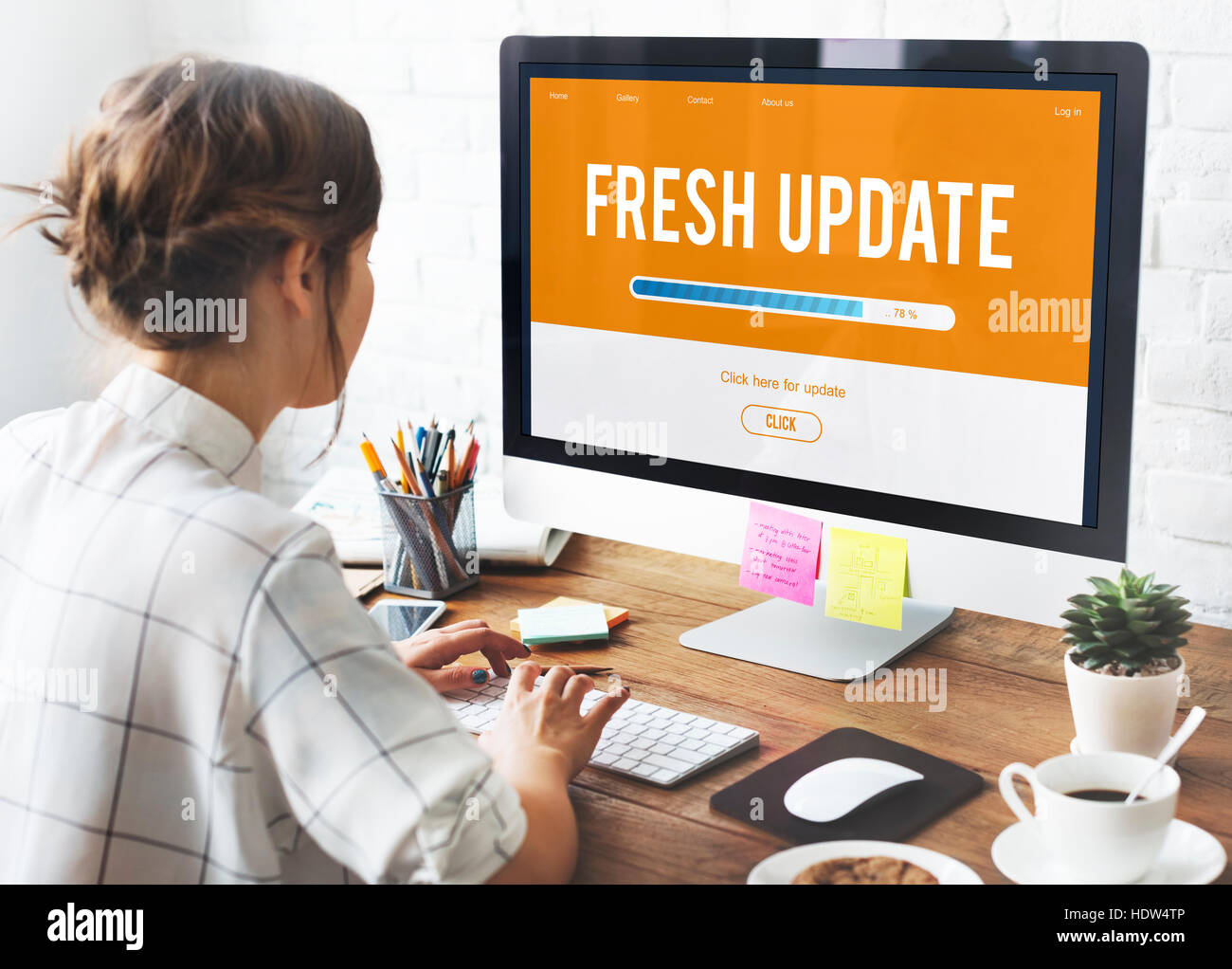 Update upgrade разница. Update upgrade разница. Upgrade. Upgrade and update. Апгрейд надпись.
