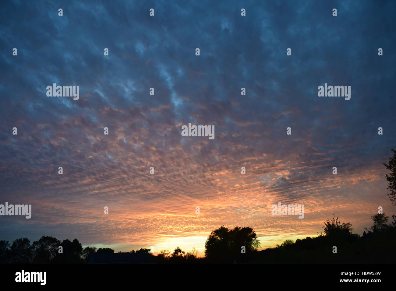 Summer Sunset Clouds Stock Photo - Alamy