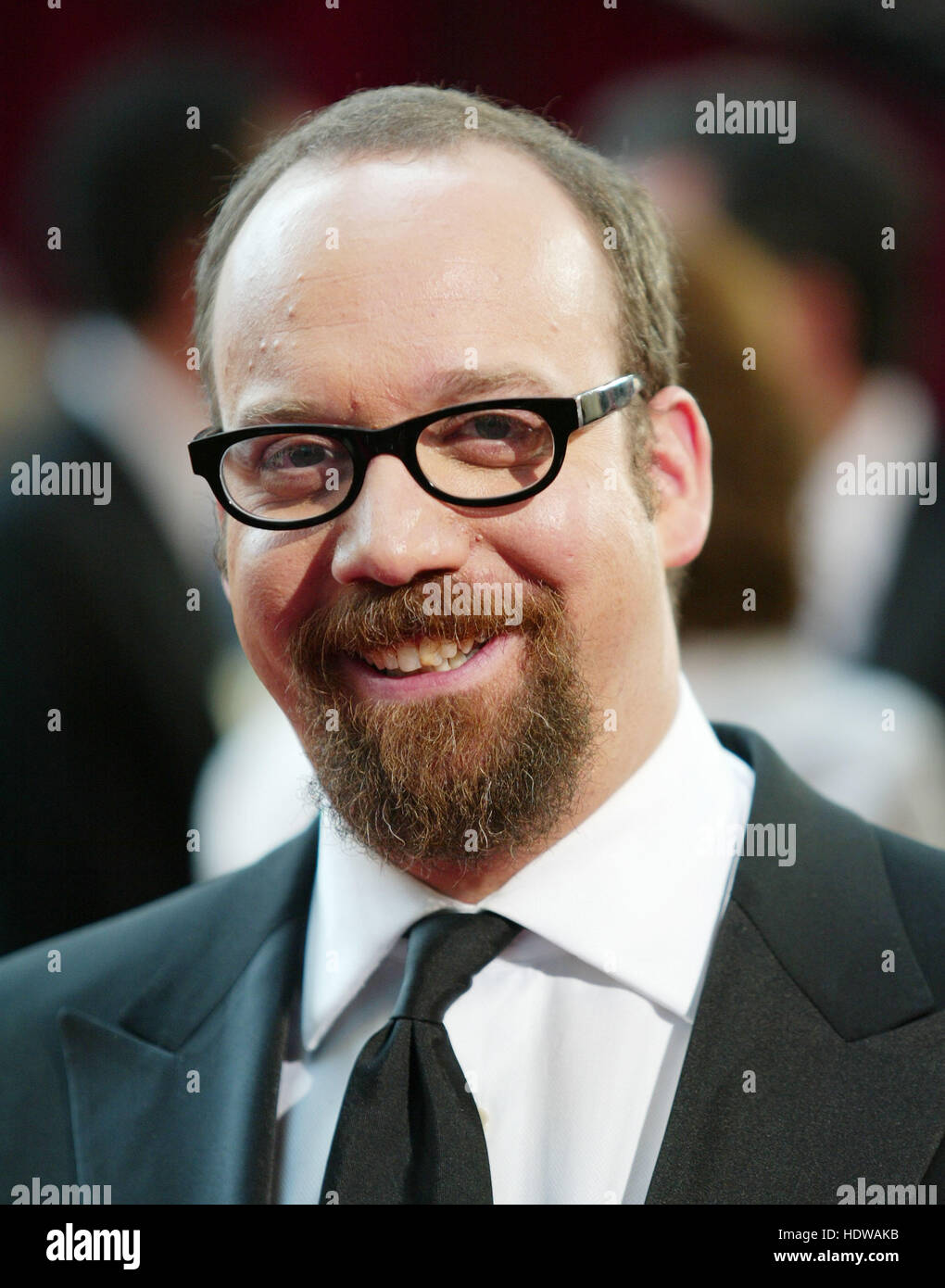 Paul Giamatti arrives at the 77th Annual Academy Awards in Los Angeles ...