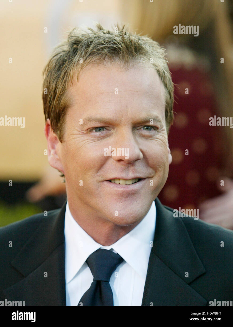 Actor Kiefer Sutherland arrives during the 11th annual Screen Actors Guild awards at the Shrine Auditorium in Los Angeles, California on February 5, 2005. Photo credit: Francis Specker Stock Photo