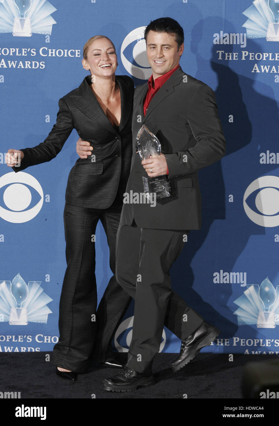 Matt LeBlanc and Drea de Matteo at the People's Choice Awards in Pasadena,  California on Sunday January 9, 2005. Photo credit: Francis Specker Stock  Photo - Alamy