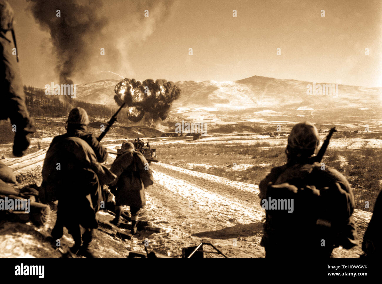 Korea korean war us army battle marines hi-res stock photography and ...
