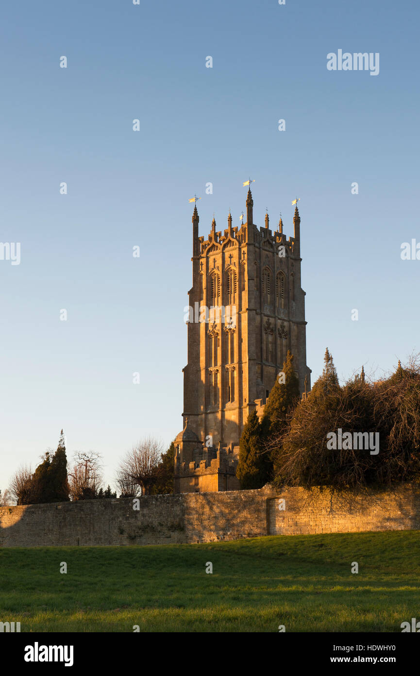 Saint James Church in late autumn light. Chipping Campden, Gloucestershire, Cotswolds, England Stock Photo