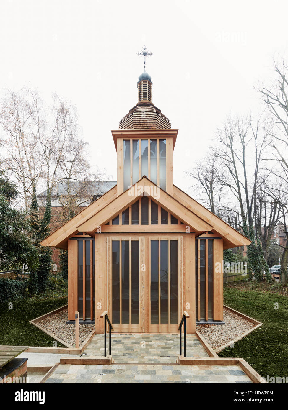 Деревянный католический храм. Маленькая церковь в лесу. Миддлтон-ин-тисдейл. Домашняя часовня у католиков. Католическая церковь дерево.