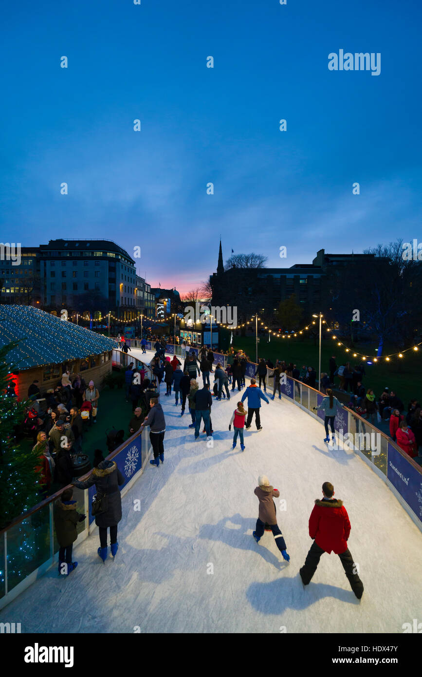St andrews square edinburgh hires stock photography and images Alamy