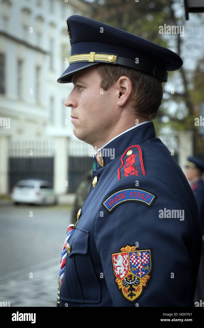 A guard stands outside Prague Castle Stock Photo