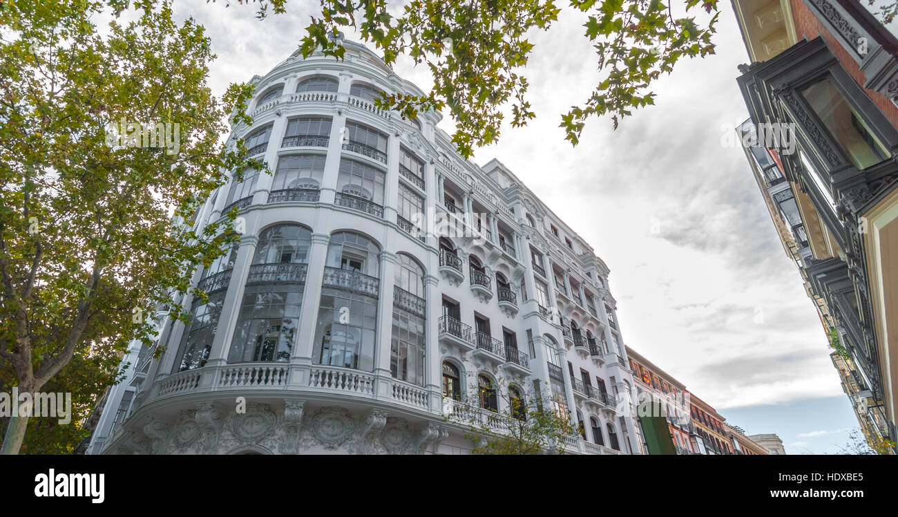 Major Buildings Riga Decorative facade details lines hi-res stock photography and images - Alamy