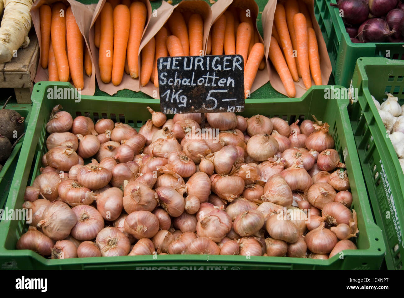 Shallots, Naschmarkt market, Vienna, Austria, Europe Stock Photo