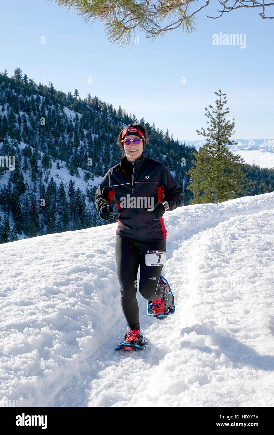 Enjoying a snowshoe run at Echo ridge Stock Photo Alamy