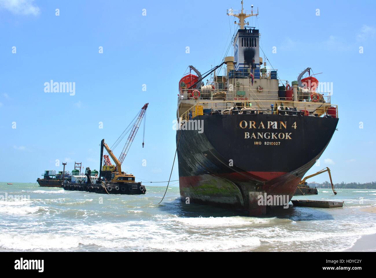 Ran aground oil tanker ship in Thailand Stock Photo Alamy