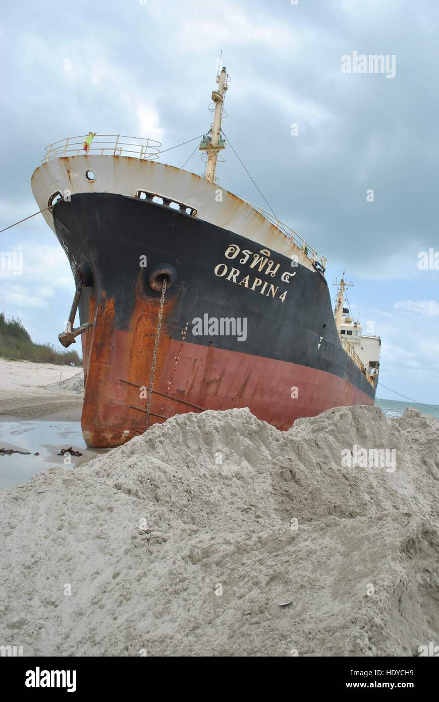 Ran aground oil tanker in Thailand Stock Photo Alamy
