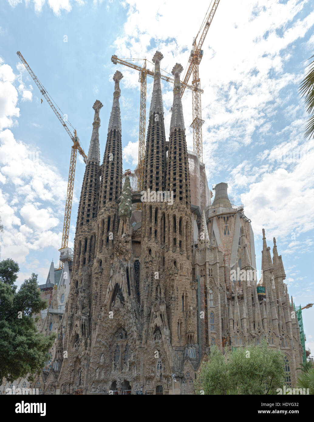 The cranes are towering over the construction site of Sagrada Familia ...