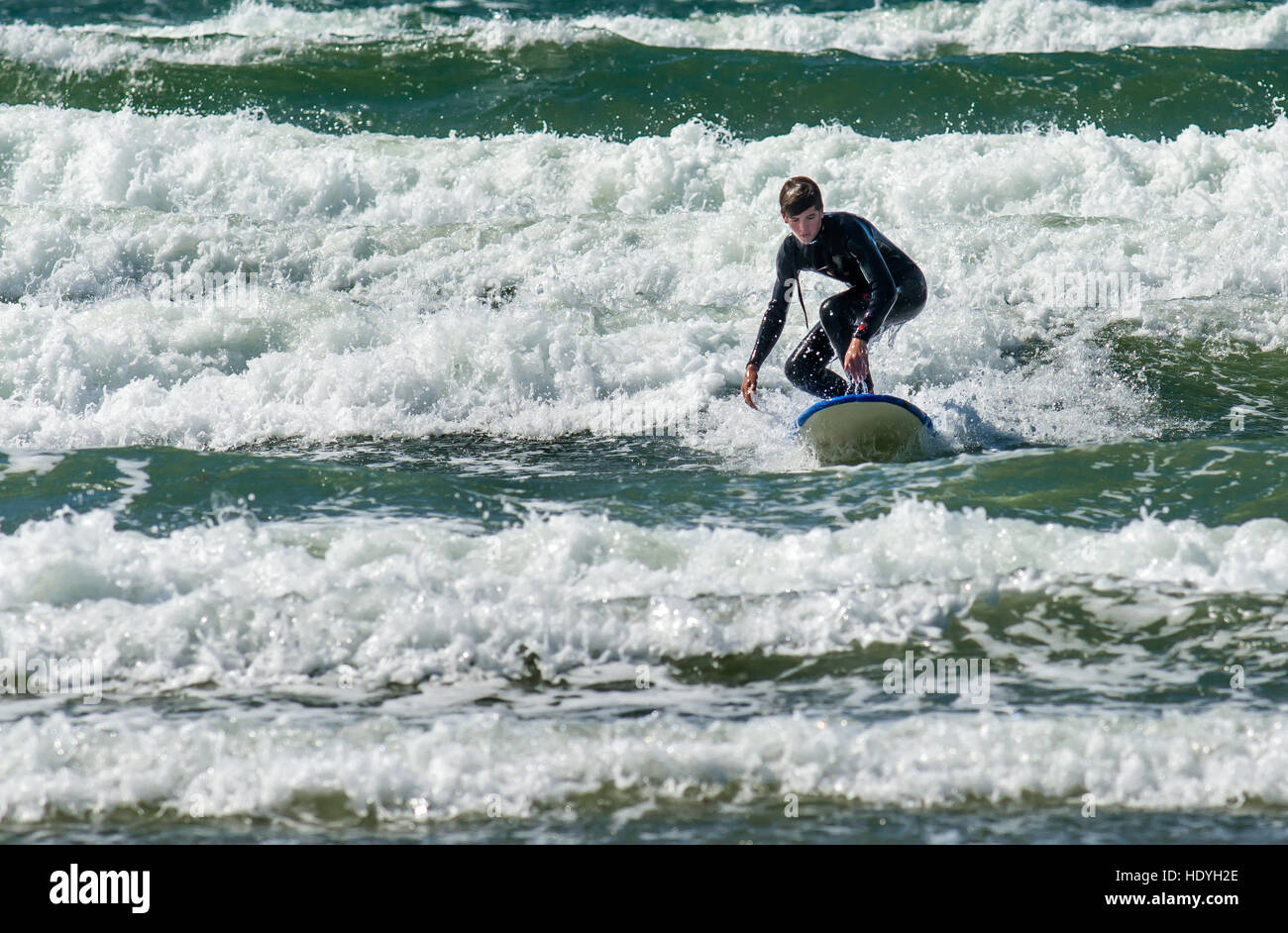 Inch 2024 beach surfing