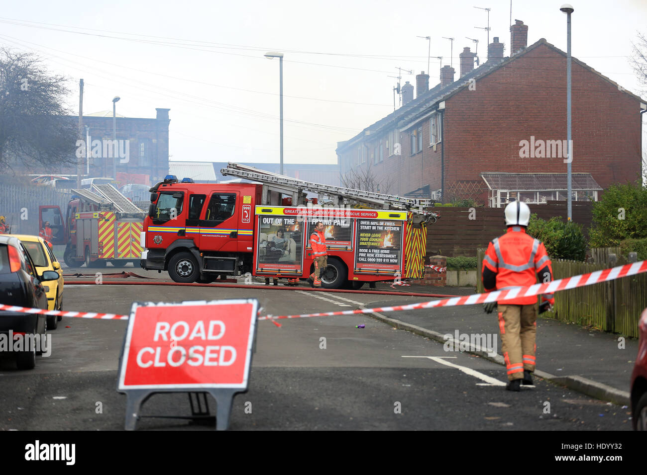 Oldham mill fire hires stock photography and images Alamy