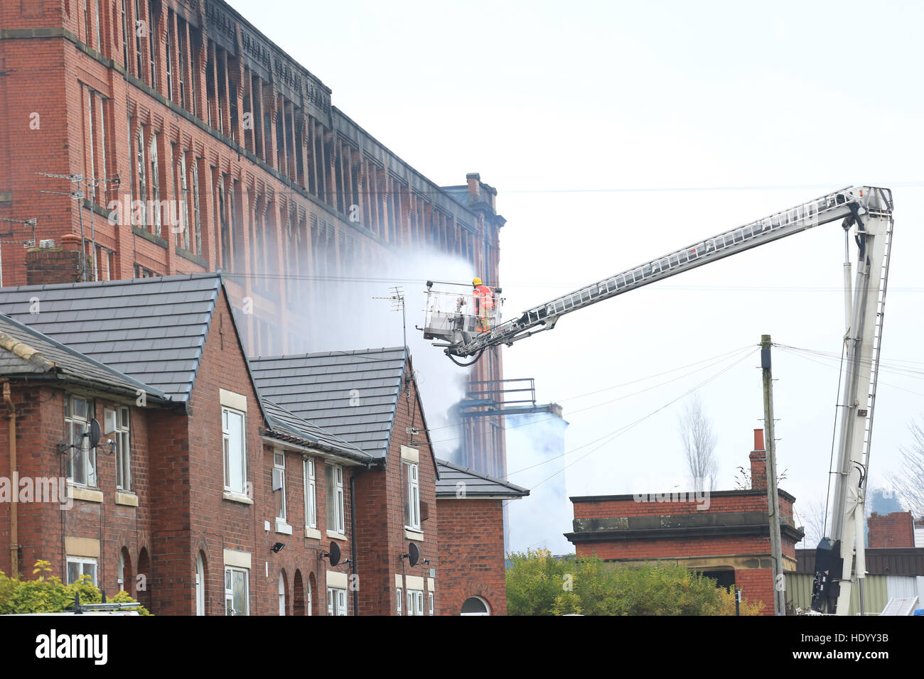 Oldham mill fire hires stock photography and images Alamy