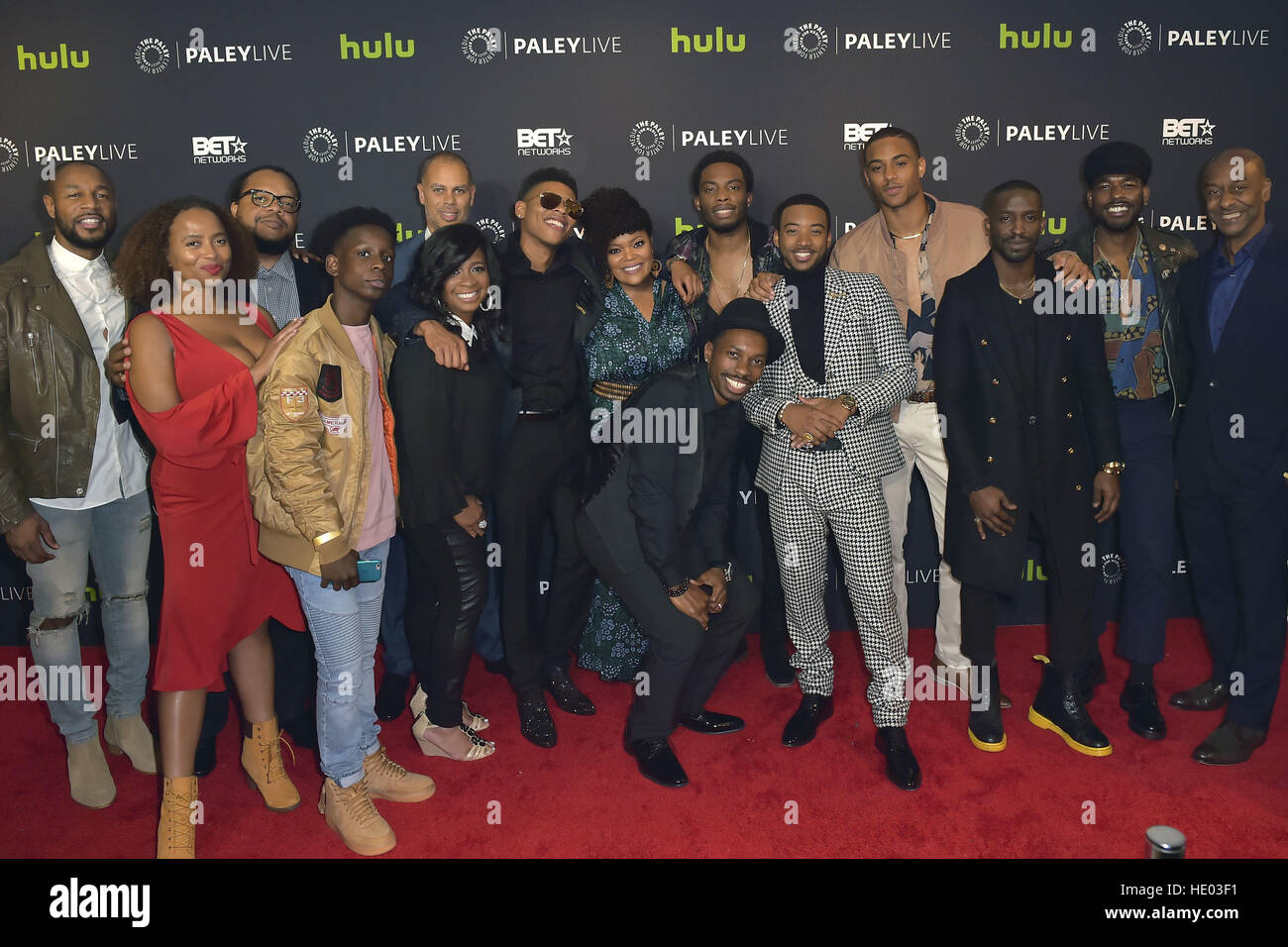 Beverly Hills, USA. 14th Dec, 2016. Durrell Babbs/Tank, Lisa Nicole Carson, Chris Robinson, Tyler Williams, Sandi McCredd, Jesse Collins, Bryshere Y. Gray, Yvette Nicole Brown, Woody McClain, Algee Smith, Elijah Kelly, Luke James and Stephen G. Hill at the Premiere of the BET TV Miniseries 'The New Edition Story' at Paley Center for Media. Beverly Hills, 14.12.2016 | Verwendung weltweit/picture alliance © dpa/Alamy Live News Stock Photo