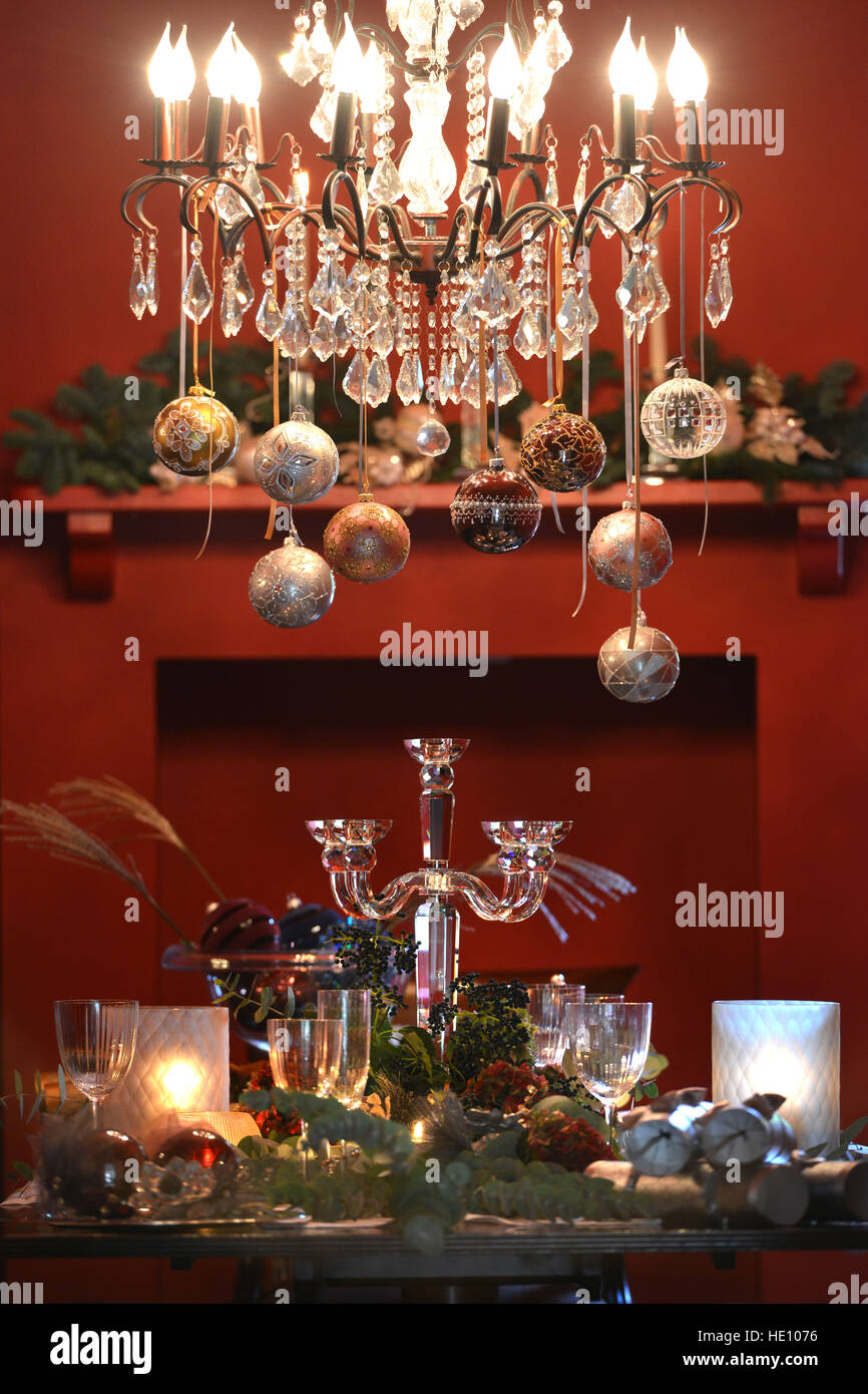 Chandelier christmas decoration hi-res stock photography and images - Alamy