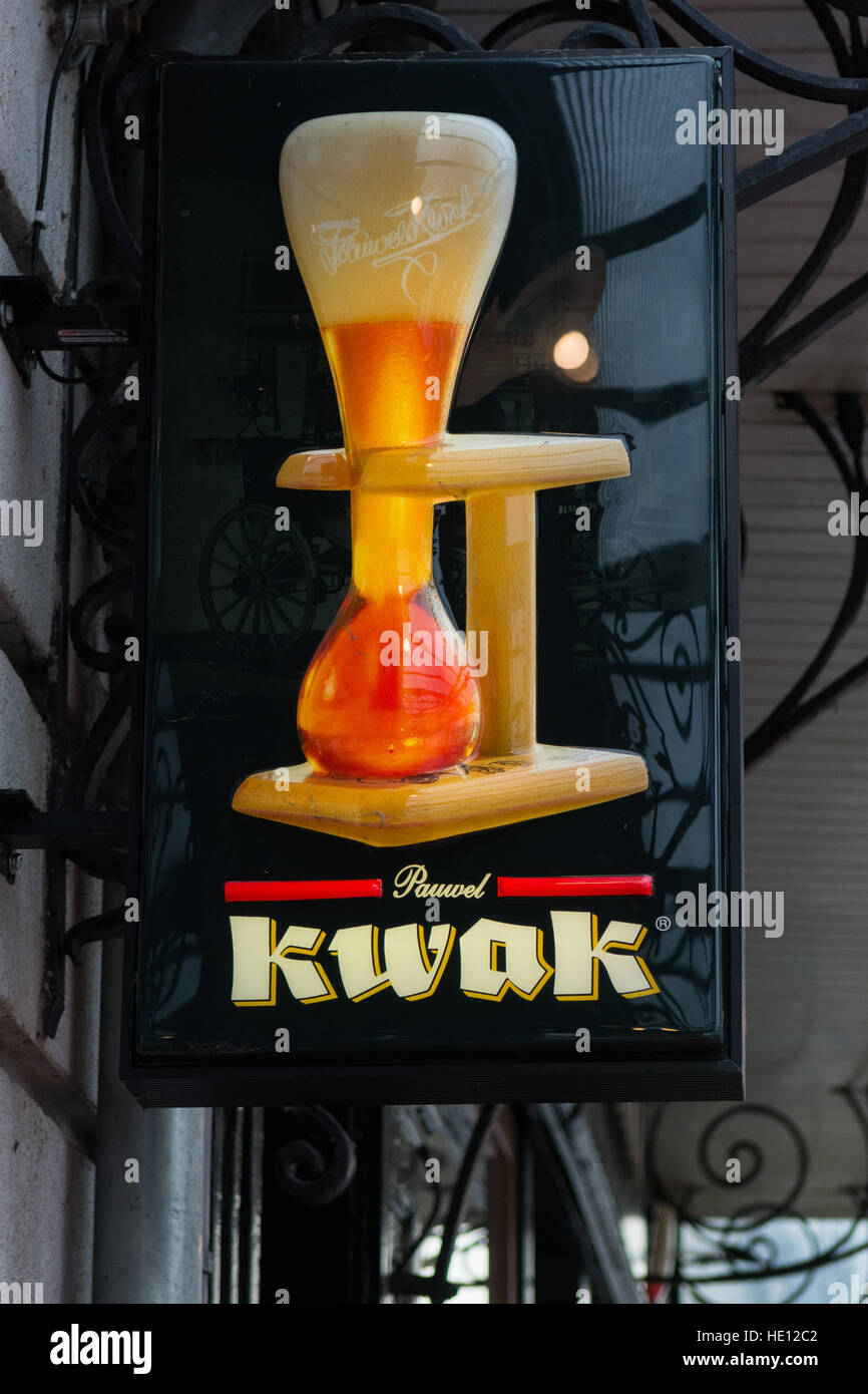 Kwak - Pauwel Kwak belgian beer served in a Koetsier Glass sign outside bar  in Brussels, Belgium Stock Photo - Alamy