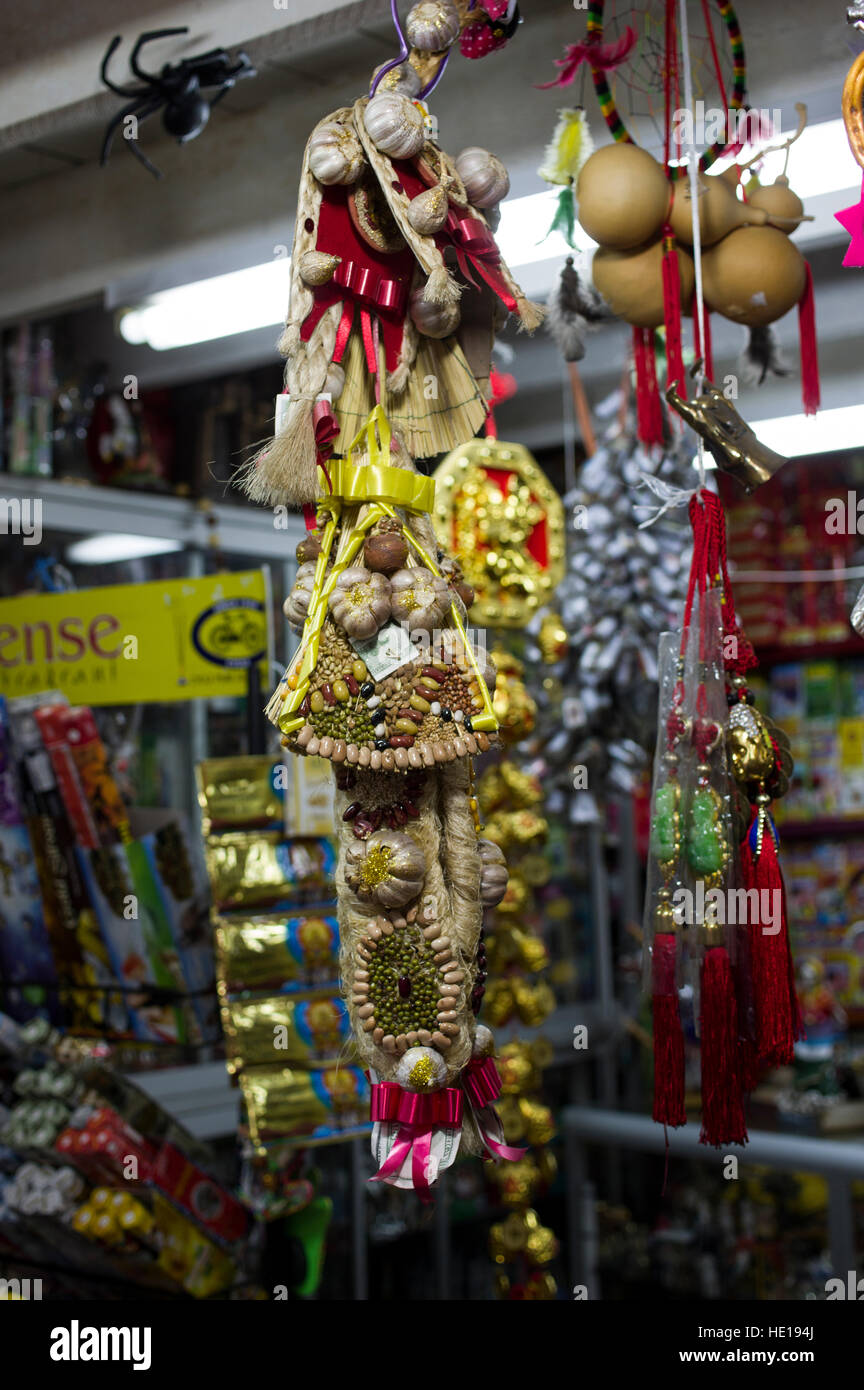 Hanging garlic and grains hires stock photography and images Alamy