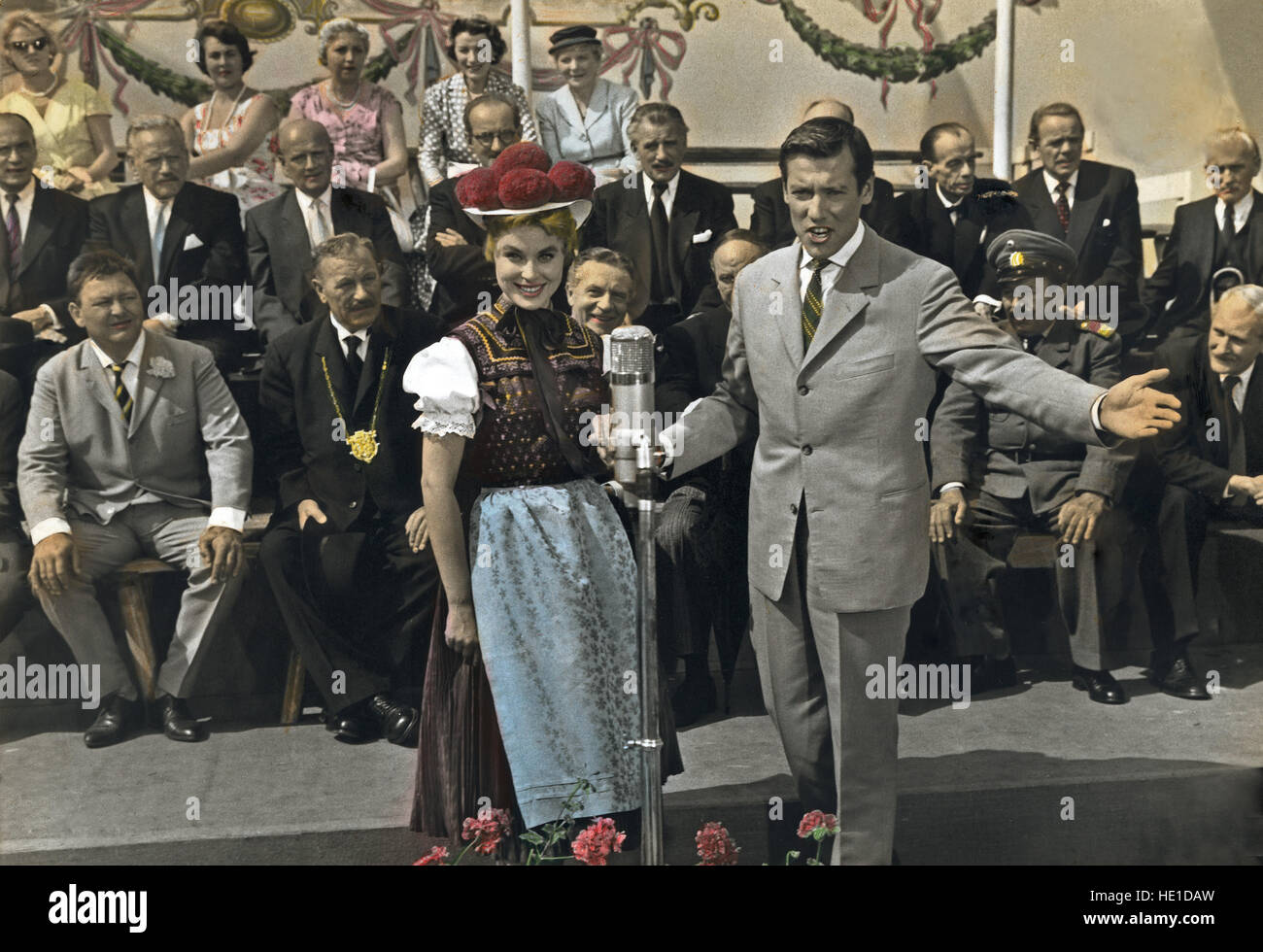 Schwarzwälder Kirsch, Deutschland 1958, Regie. Geza von Bolvary, Darsteller: Dietmar Schönherr, Marianne Hold, Stock Photo