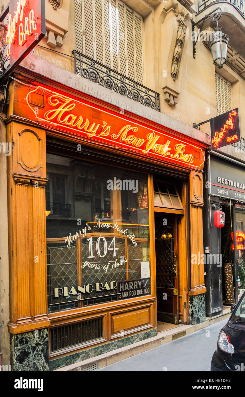 harry´s new york bar Stock Photo - Alamy