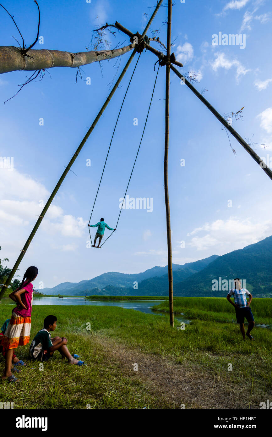 Rope swing into swing into water hires stock photography and images