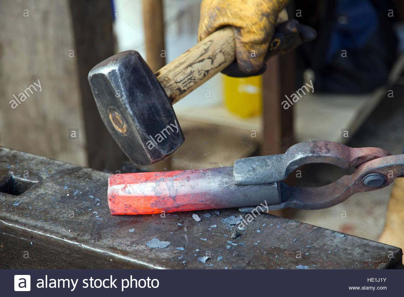 Blacksmith Hammer Stock Photos & Blacksmith Hammer Stock Images Alamy