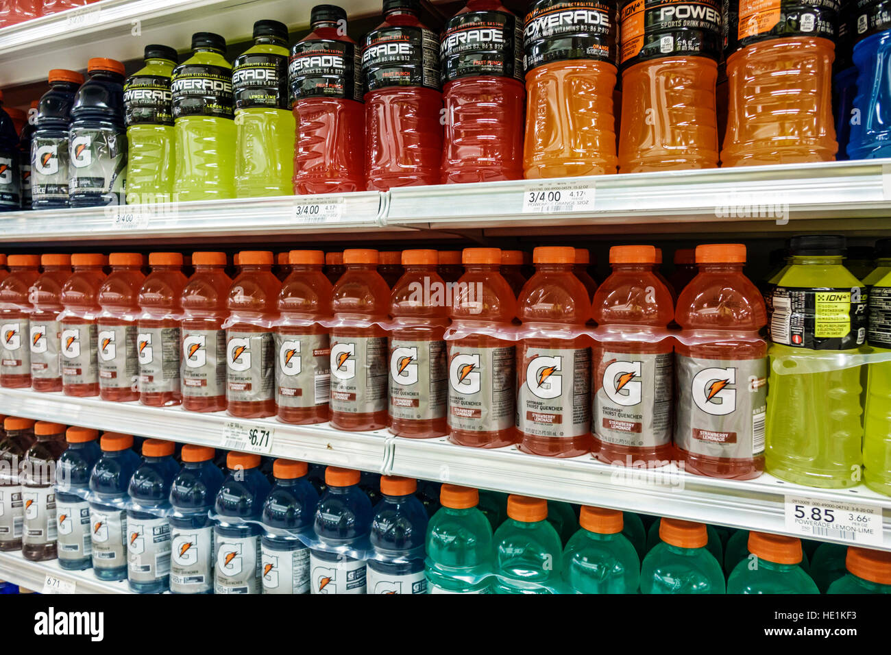 Gatorade grocery store hi-res stock photography and images - Alamy