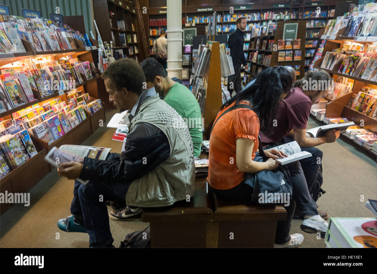 Barnes & Noble store in Manhattan NYC Stock Photo Alamy