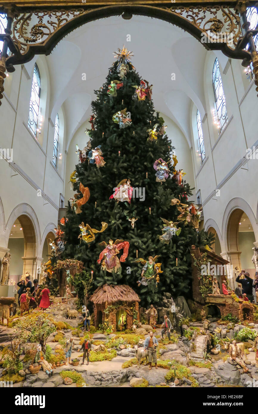 Medieval christmas tree Clearance