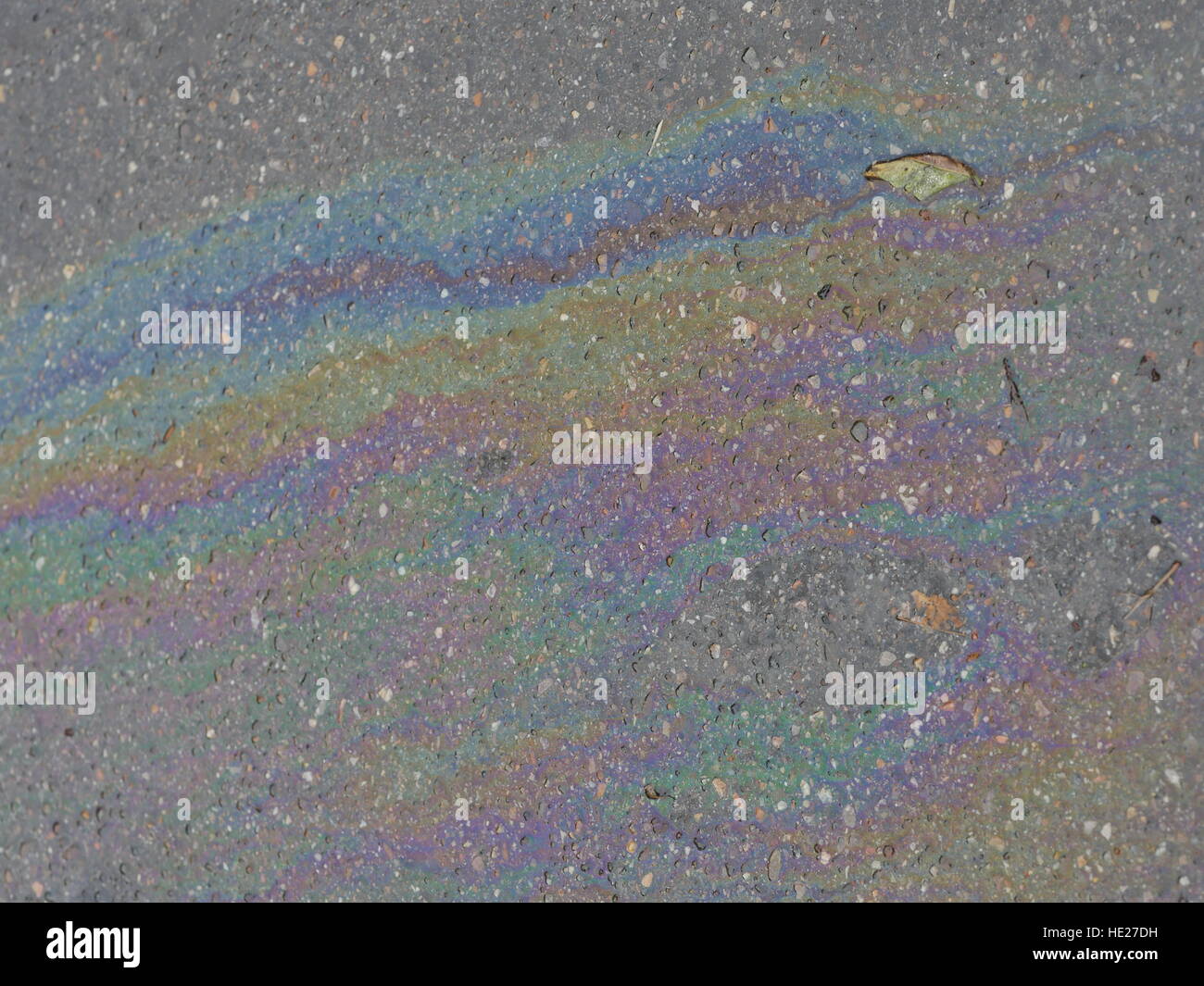 Oil spill on asphalt hires stock photography and images Alamy