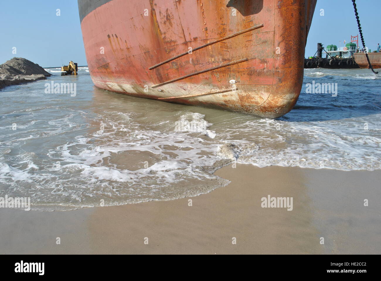 Ran aground oil tanker ship in Thailand Stock Photo Alamy
