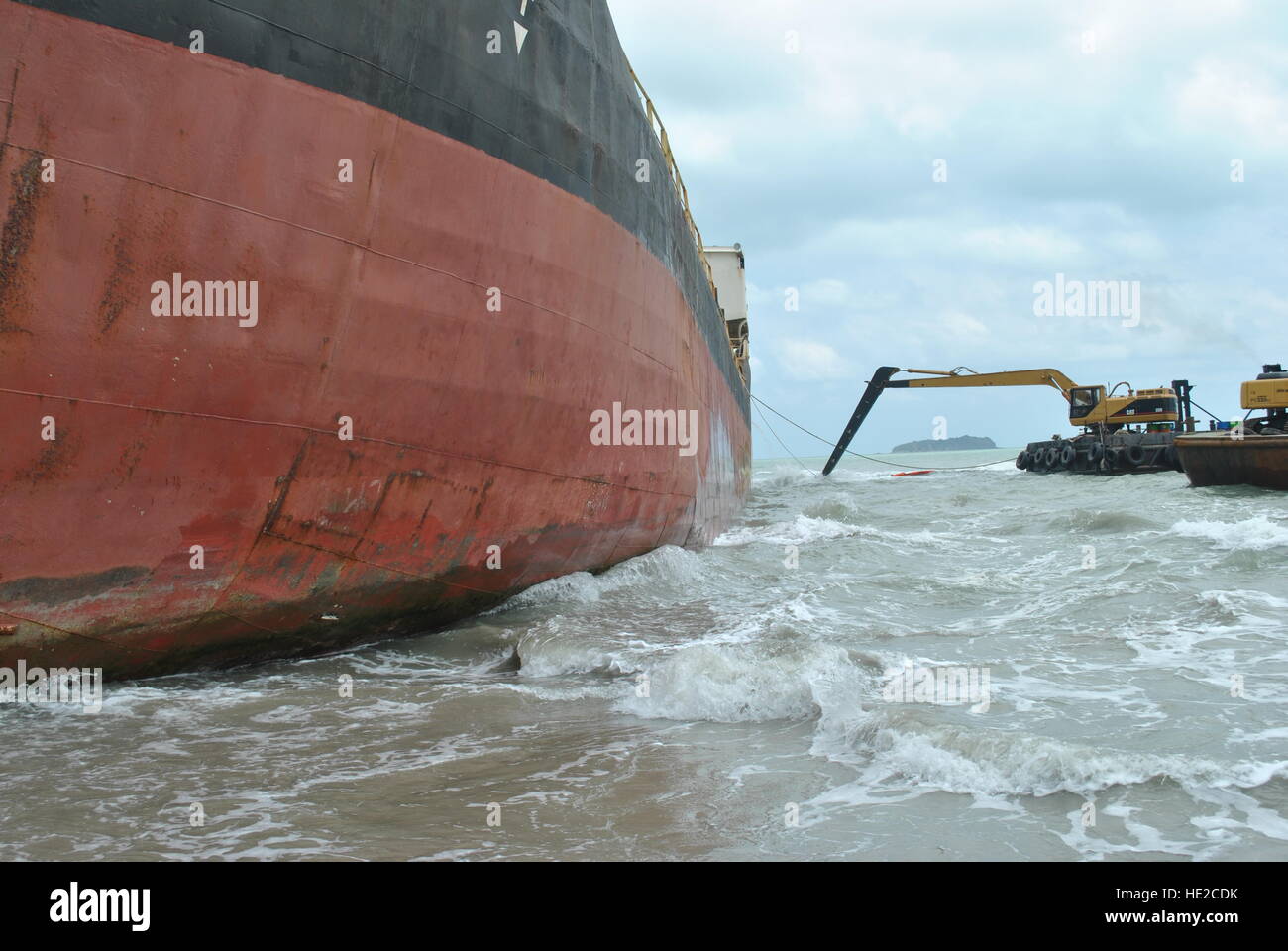 Ran aground oil tanker ship in Thailand Stock Photo Alamy