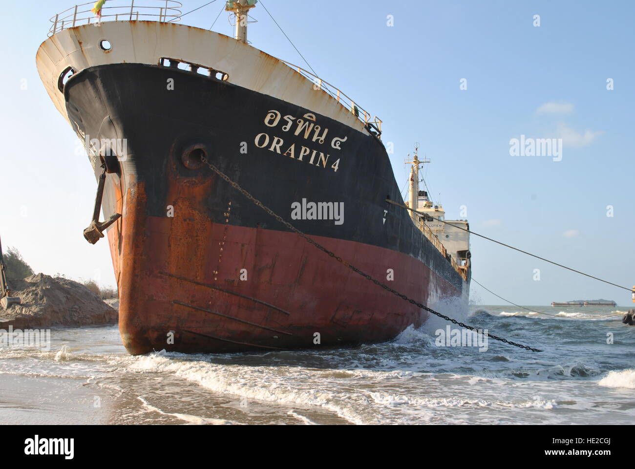 Ran aground oil tanker ship in Thailand Stock Photo Alamy