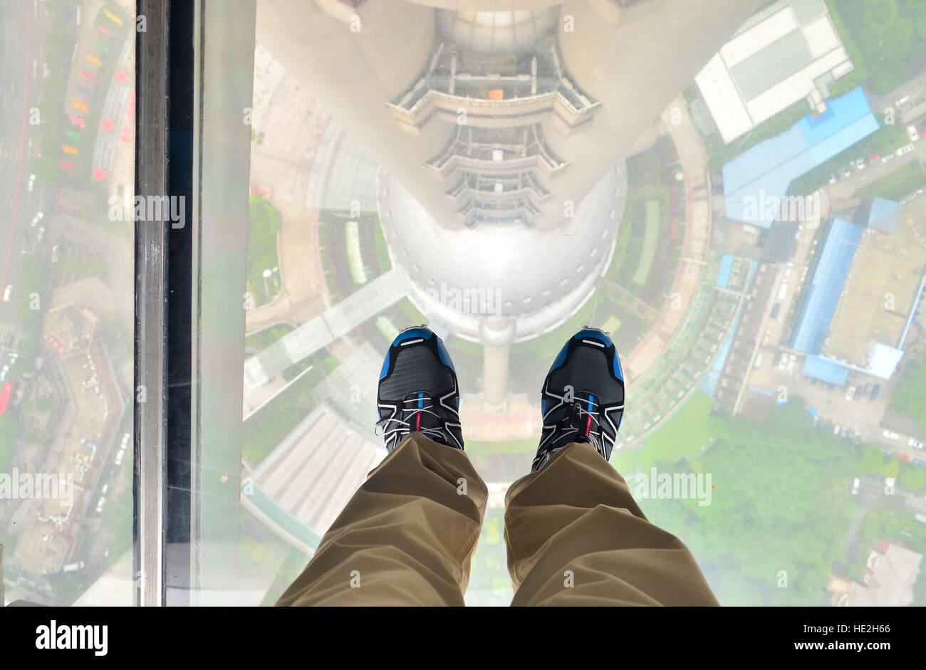 Look down view hi-res stock photography and images - Alamy