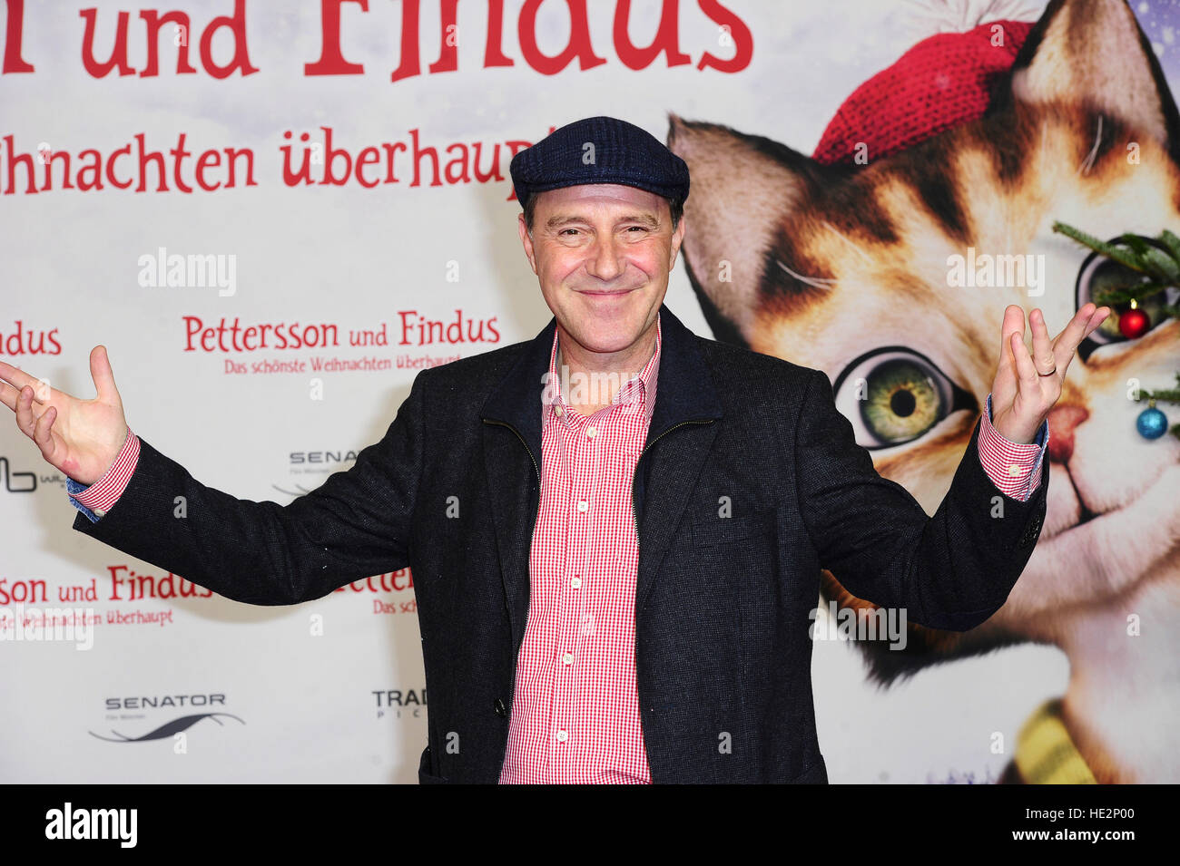 Premiere of 'Petterson und Findus - Das schoenste Weihnachten ueberhaupt'  at UCI Kino Colosseum. Featuring: Stefan Kurt Where: Berlin, Germany When:  01 Nov 2016 Stock Photo - Alamy
