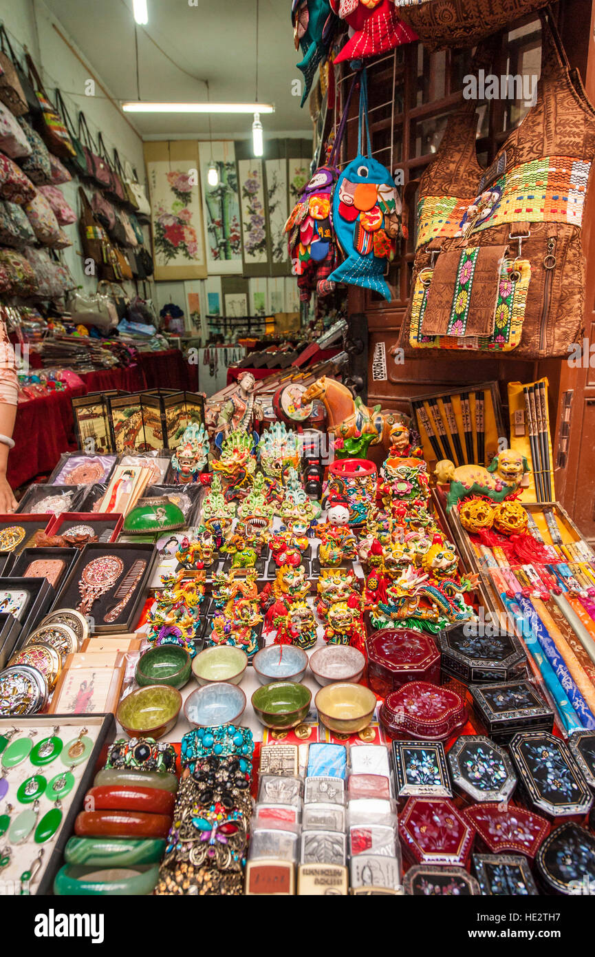 Souvenir souvenirs vendor shop Muslim quarter market, Xian, China Stock